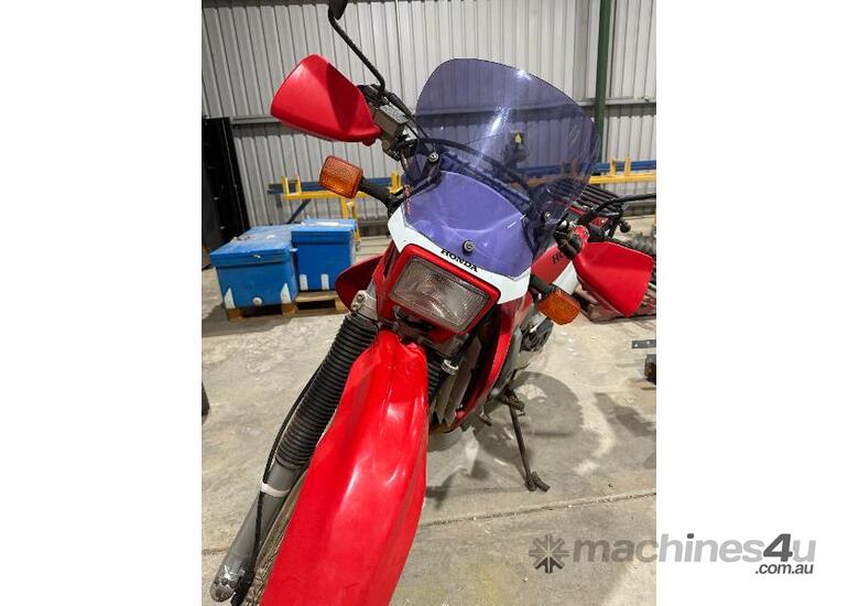 caption Honda XR 650R Motorbike