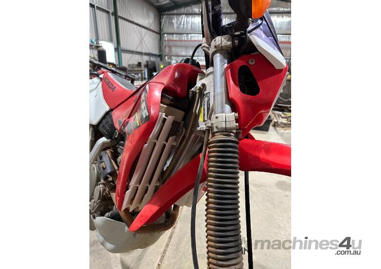 caption Honda XR 650R Motorbike