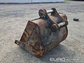 1200mm GP Bucket to suit 20t Excavator, Ears 325mm, Centres 460mm, Pins 80mm  - picture1' - Click to enlarge