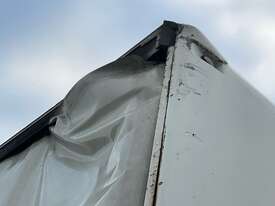 1996 Freighter ST3 Tri Axle Flat Top Curtainside Trailer - picture0' - Click to enlarge