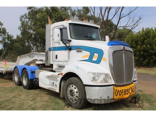 caption 2012 Kenworth T609
