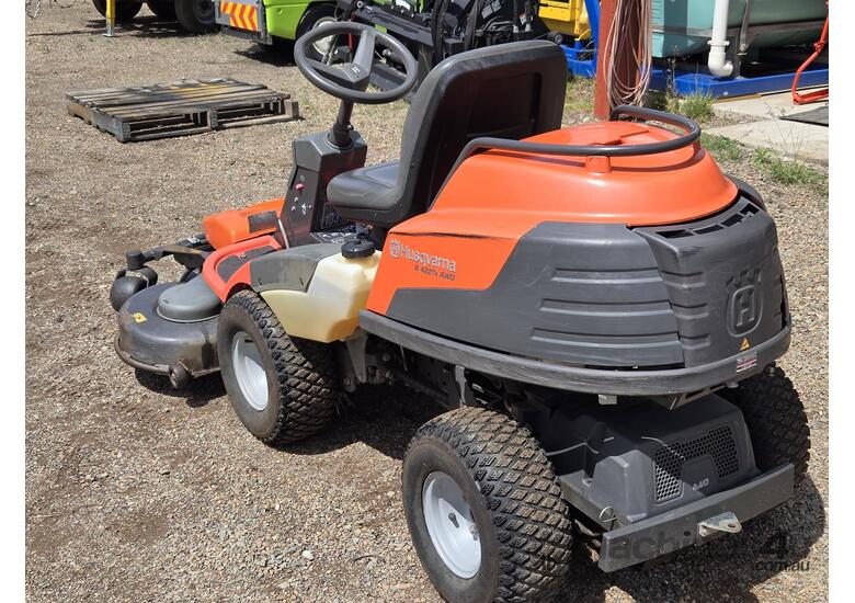 2014 Husqvarna R 422 Ts AWD