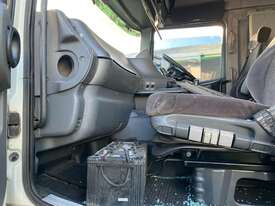 2001 Scania 124G 420 6x4 Prime Mover - picture0' - Click to enlarge