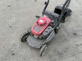 Honda HRU 196 Mower (Council Asset) - picture2' - Click to enlarge