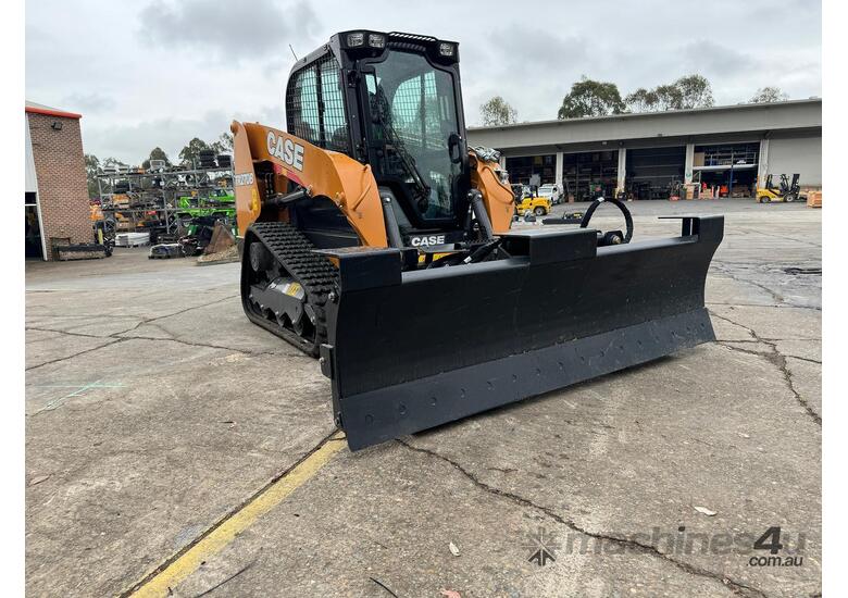 caption 2023 V-LOC Dozer Blade