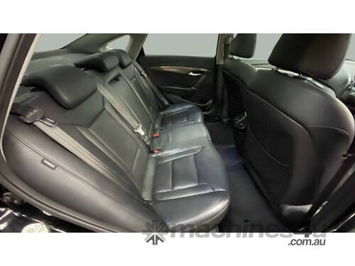 caption 2013 Hyundai i40 Premium Sedan Petrol (Auto)