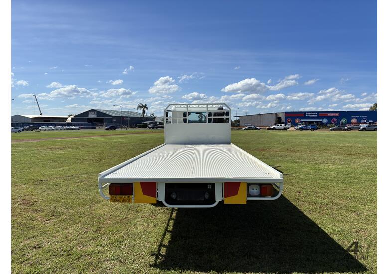 2017 Hino 500 SERIES FE1426 LONG  Tray