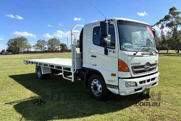 2017 Hino FE SERIES TRUCK 6.6M TRAY Tray