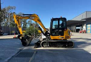 JCB 86C-2 EXCAVATOR ONLY 110 HOURS
