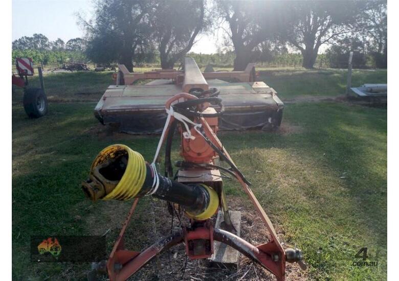 caption (8647) Massey Ferguson Mower / Conditioner