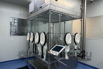 Semi-automatic Filling and Closing of IV Bags in Laminar Flow