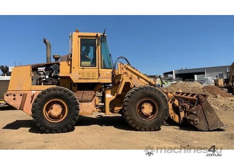 2000 CASE 621J Wheel Loader