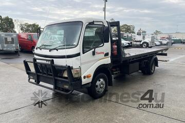 Hino 2003   Dutro 4x2 Tilt Tray