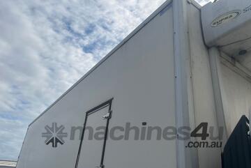 2014 Hino 500 2628 FL Refrigerated Pantech (Day Cab)