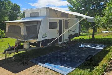 Jayco Expanda Outback Caravan 16.49-1