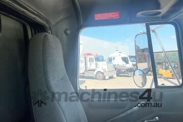 Ford 1993   L9000 Prime Mover