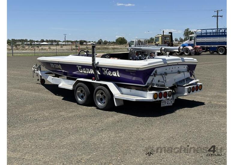 1989 SKICRAFT INTERCEPTOR SKI BOAT