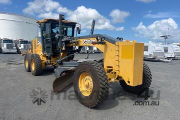 2010 John Deere 670 G Articulated Grader