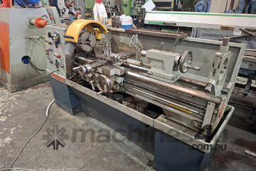 Colchester Triumph 2000 Centre Lathe