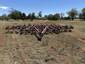 International 2-11 Scarifier  - picture0' - Click to enlarge