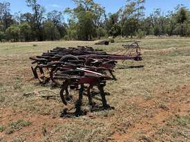 International 2-11 Scarifier  - picture1' - Click to enlarge