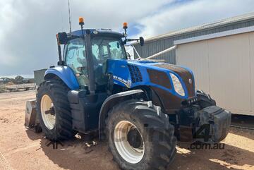 2014 New Holland T8.390 Tractor