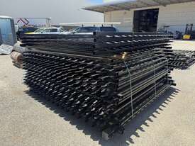 Black Fencing - picture2' - Click to enlarge