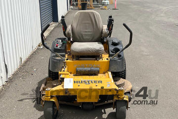 Hustler Fastrak SDX Zero Turn Ride On Mower