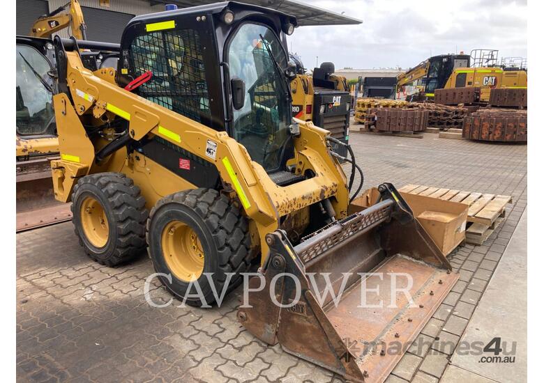 CAT 242 D Skid Steer Loaders