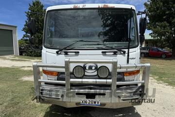 2012 UD MK 11250 SERVICE TRUCK