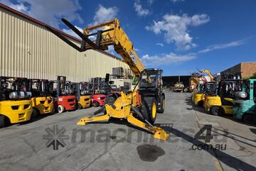 Jcb 2013   540-200 LOW HOURS