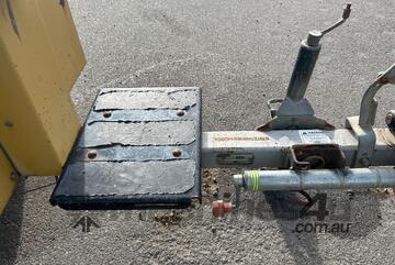 2011 SE Power Equipment Single Axle Light Tower Trailer