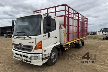 Hino 2012   FC500 CATTLE TRUCK