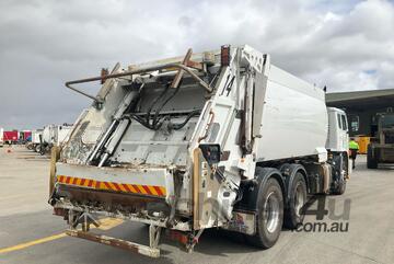 2012 Iveco ACCO Garbage Compactor (Rear Load)