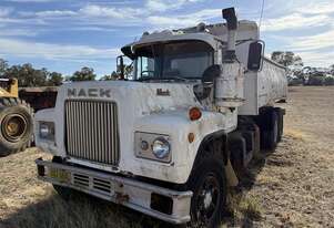 Mack 1970   R600 TIPPER