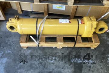 Caterpillar D10 Dozer Ripper Tilt Cylinder