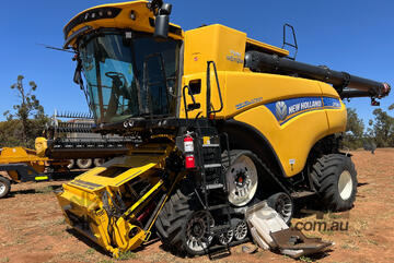 New Holland CR10.90 Header(Combine) Harvester/Header