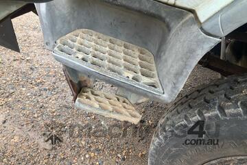 1999 Mitsubishi 500/600 Canter Table Top