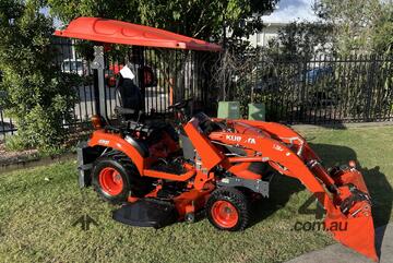 Kubota   BX2380 Compact Tractor