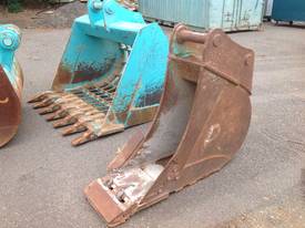 500mm Trench bucket 25-40 ton Kobelco - picture0' - Click to enlarge