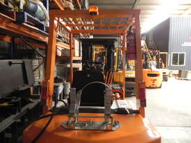 Toyota 2 ton container mast Forklift - picture1' - Click to enlarge