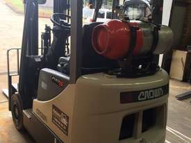 CROWN  CG18  CONTAINER MAST LPG FORKLIFT - picture1' - Click to enlarge