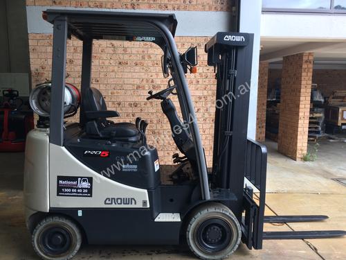 CROWN  CG18  CONTAINER MAST LPG FORKLIFT