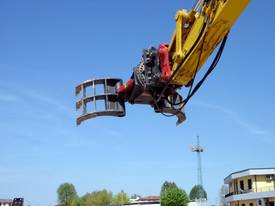 PM1200 Handling and Sorting Grapple - picture2' - Click to enlarge