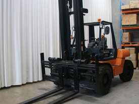 TOYOTA DIESEL USED FORKLIFT - picture0' - Click to enlarge