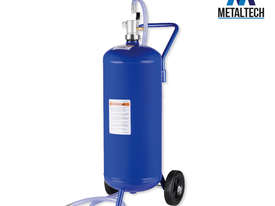 MTSB07G  - METALTECH 7 GALLON (26.5LT) PORTABLE SODA BLASTER - picture0' - Click to enlarge