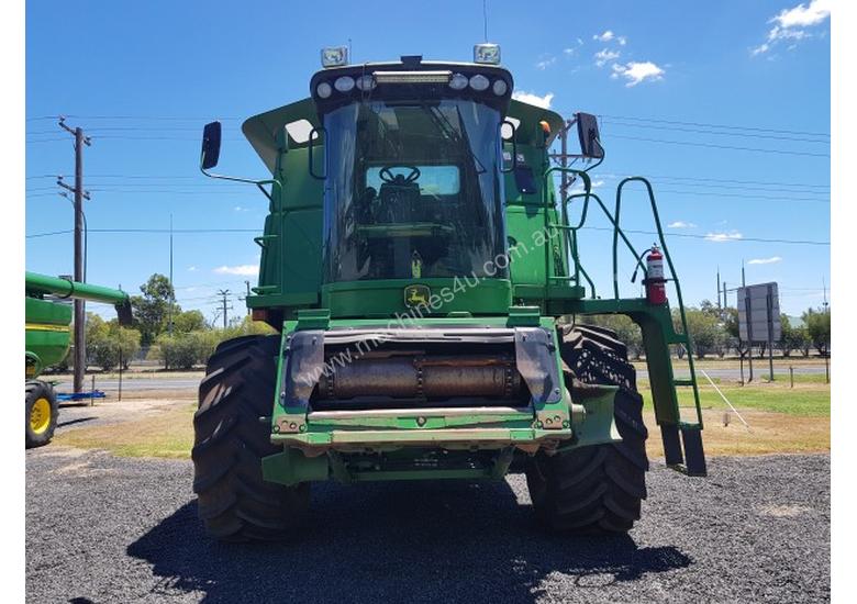 caption John Deere 9770 STS Header(Combine) Harvester/Header