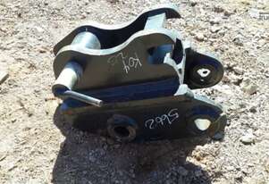 Custom Suits Hitachi ZXee Quick Hitch Attachments