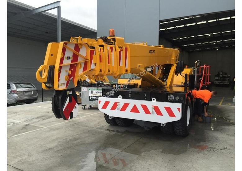 caption AUSLION APC 25-2 PICK AND CARRY CRANE - NEW