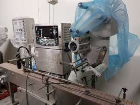 Tronix Labelling Machine with date coder - picture0' - Click to enlarge